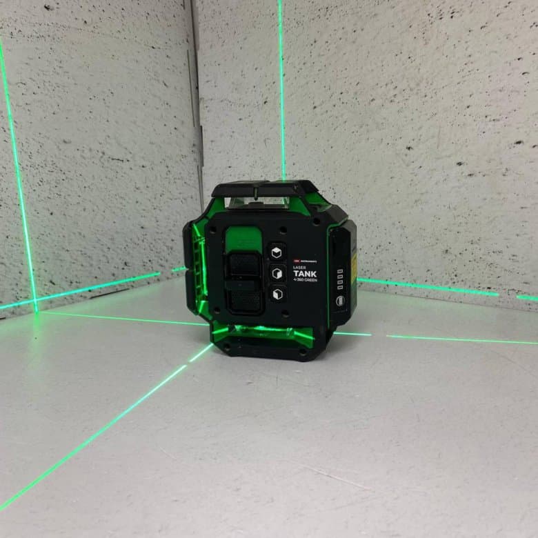 Лазерный нивелир ADA LaserTANK 4-360 GREEN Ultimate Edition